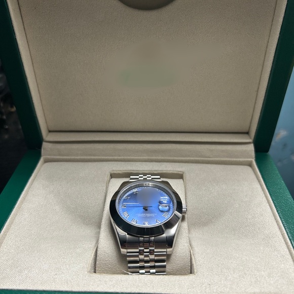 Luxury Silver and Blue Men's Watch